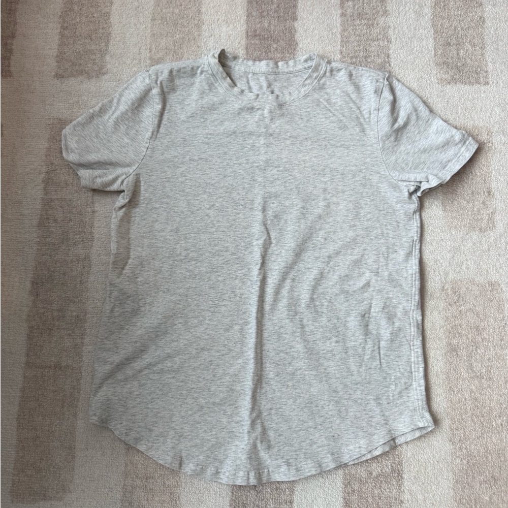 lululemon athletica Light Gray Crew Neck Short Sleeve Tee